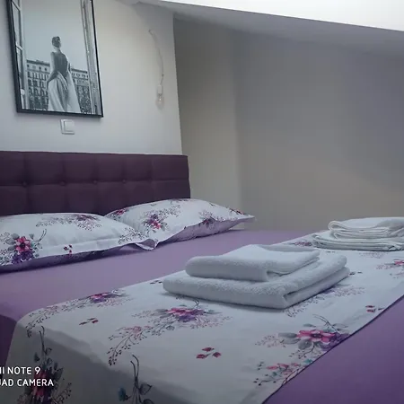 Pink * Živogošće